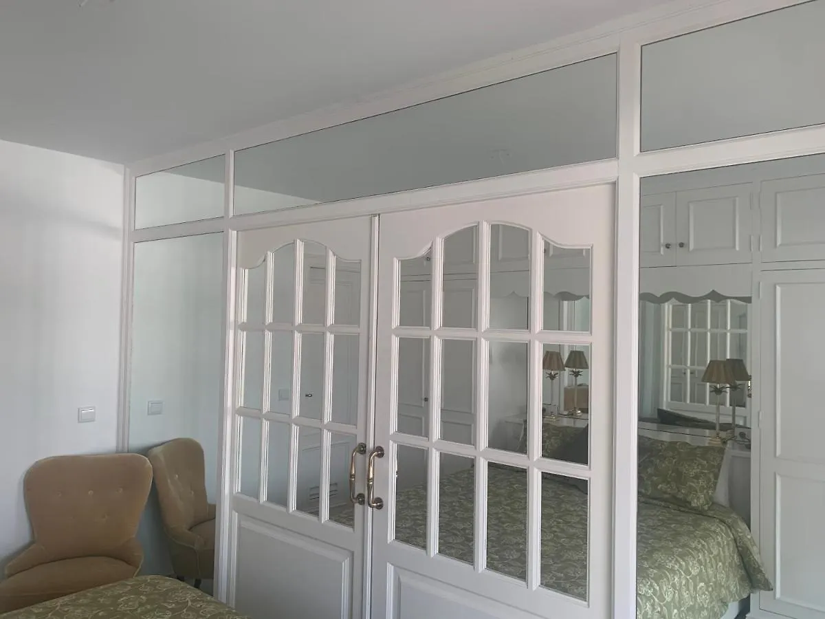 Charming Apartment In Puerto Banus Marbella