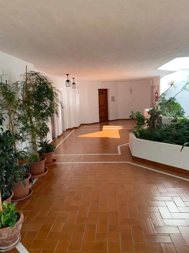 Charming Apartment In Puerto Banus Marbella